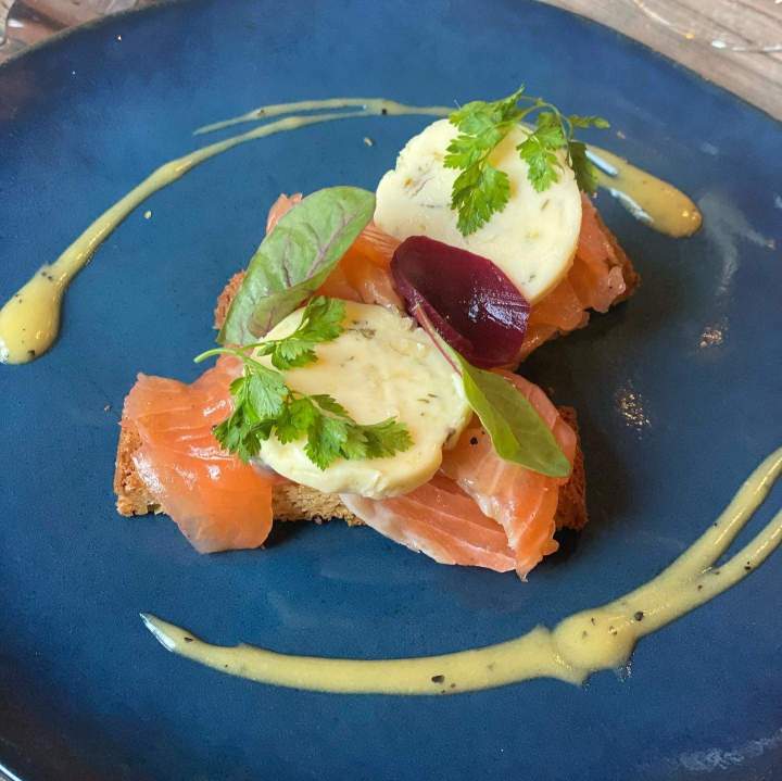Assiette de saumon fumé Rochetaillée-sur-Saône