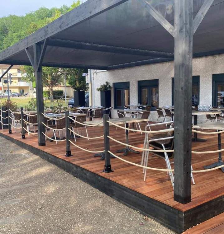 Restaurant terrace Rochetaillée-sur-Saône